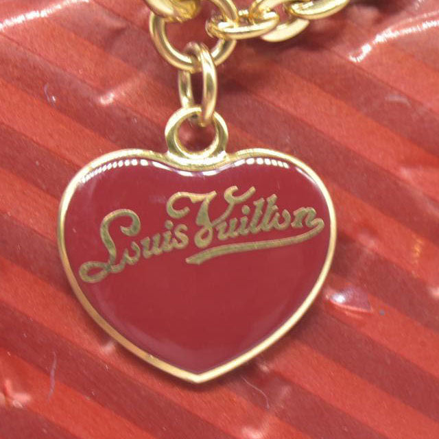 $490 Louis Vuitton  Vernis Rayures Coeur Heart Coin Purse TS4187