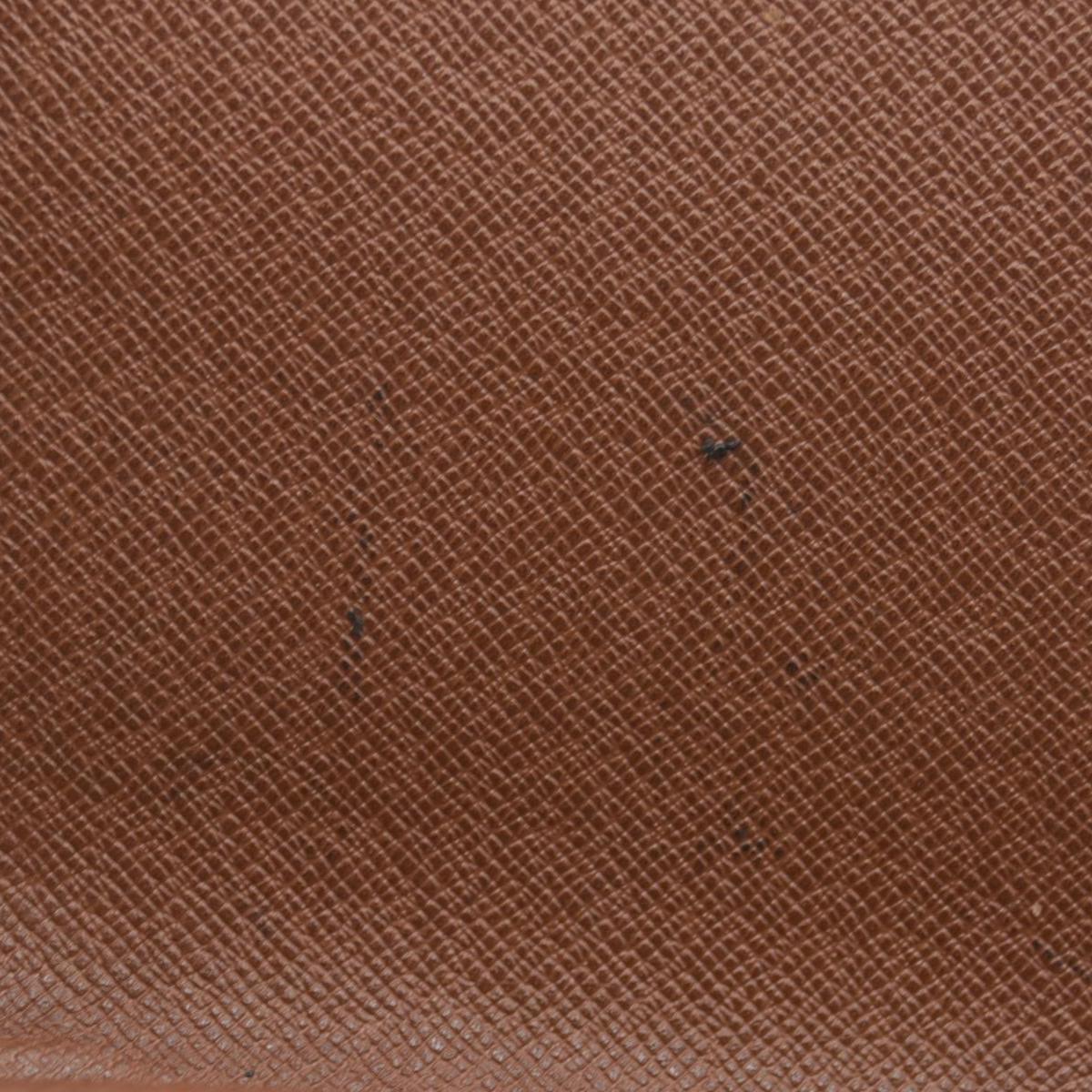 $795 2002 Louis Vuitton Monogram Pochette Bordeaux Clutch