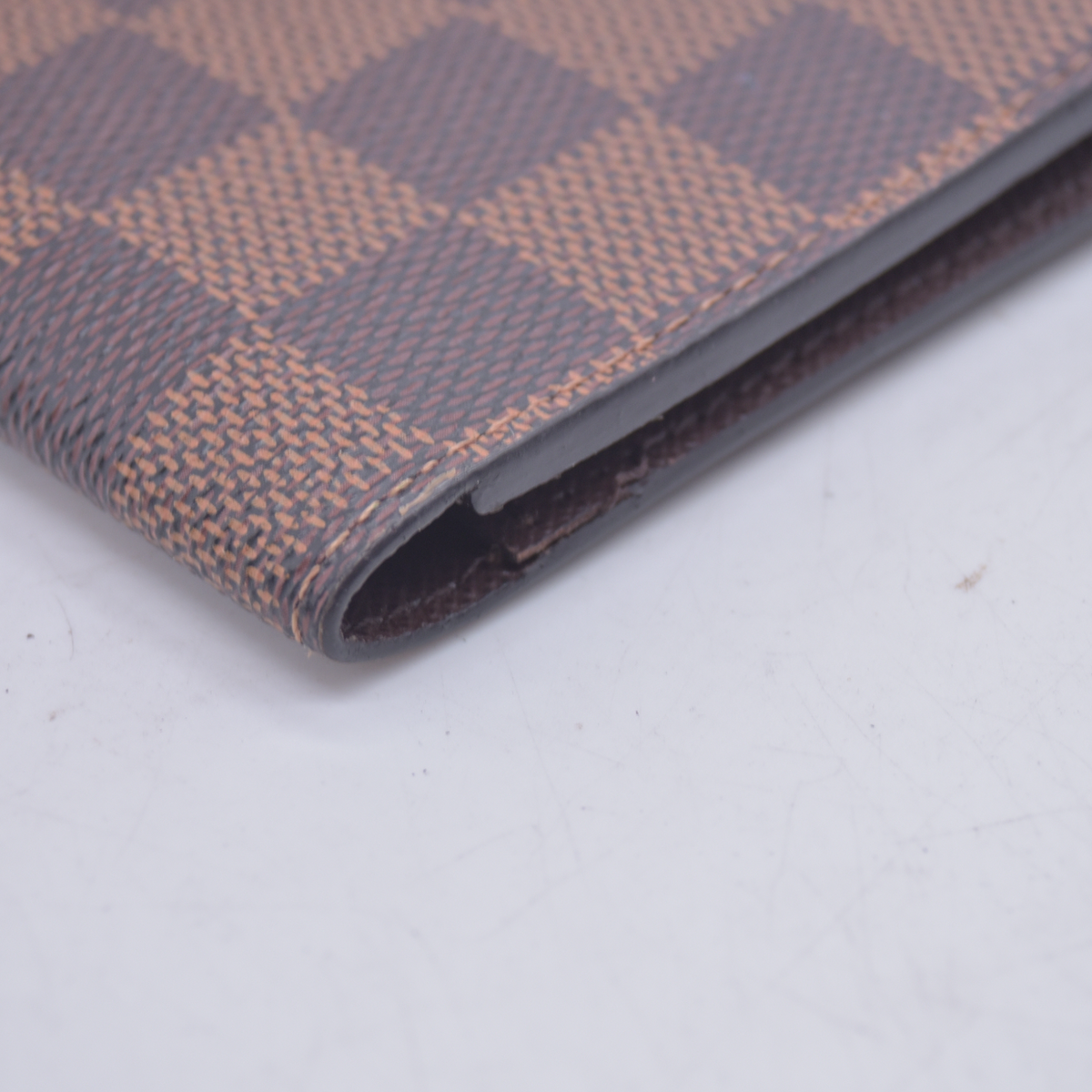 $400 2019 Louis Vuitton Damier Ebene Passport Cover MB0129