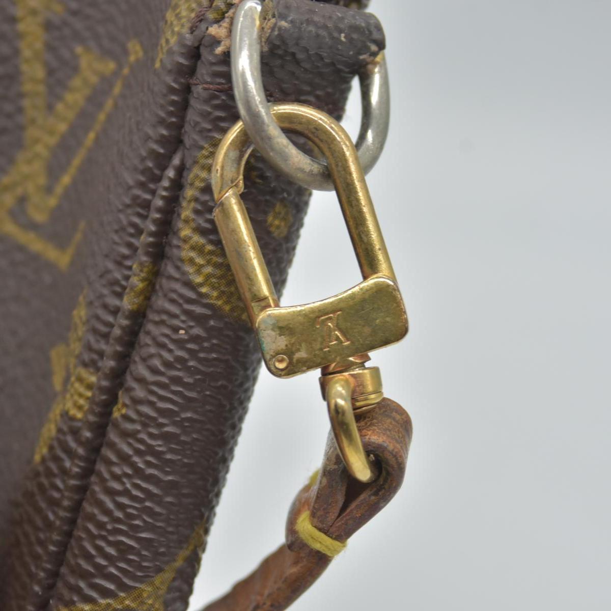 $1290 1999 Louis Vuitton Monogram Pochette Accessories Pouch Bag VI1909