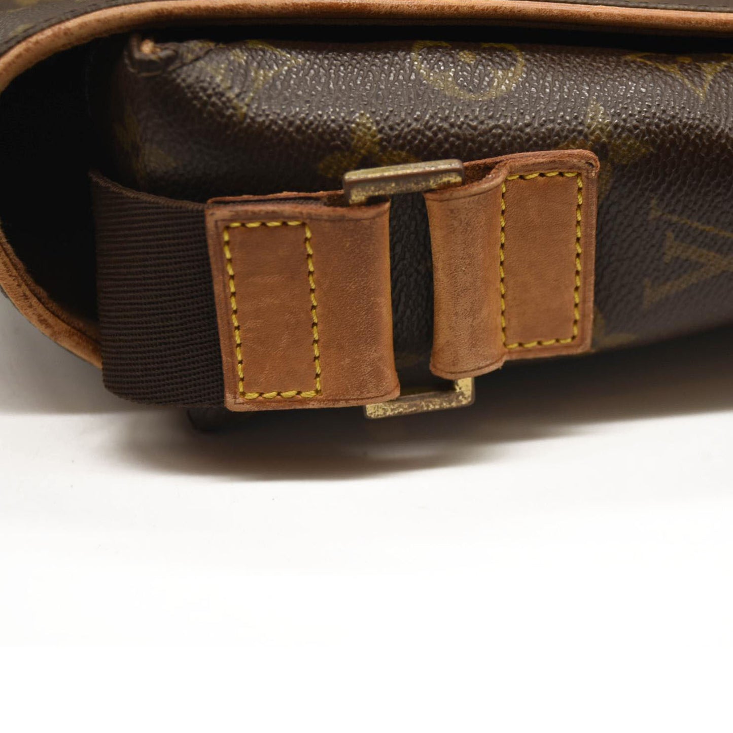 LOUIS VUITTON Monogram Abbesses Messenger Bag