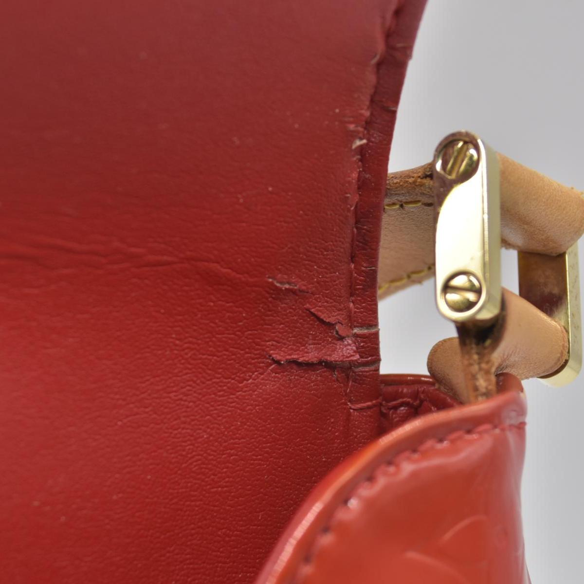 $920 2001 Louis Vuitton Monogram Vernis Thompson Shoulder Bag CA0011