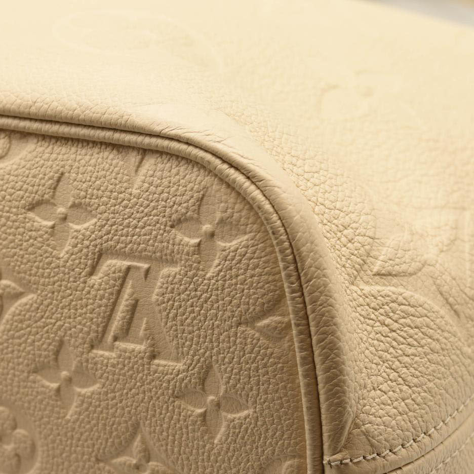 LOUIS VUITTON Empreinte Monogram Giant Neverfull MM Cream