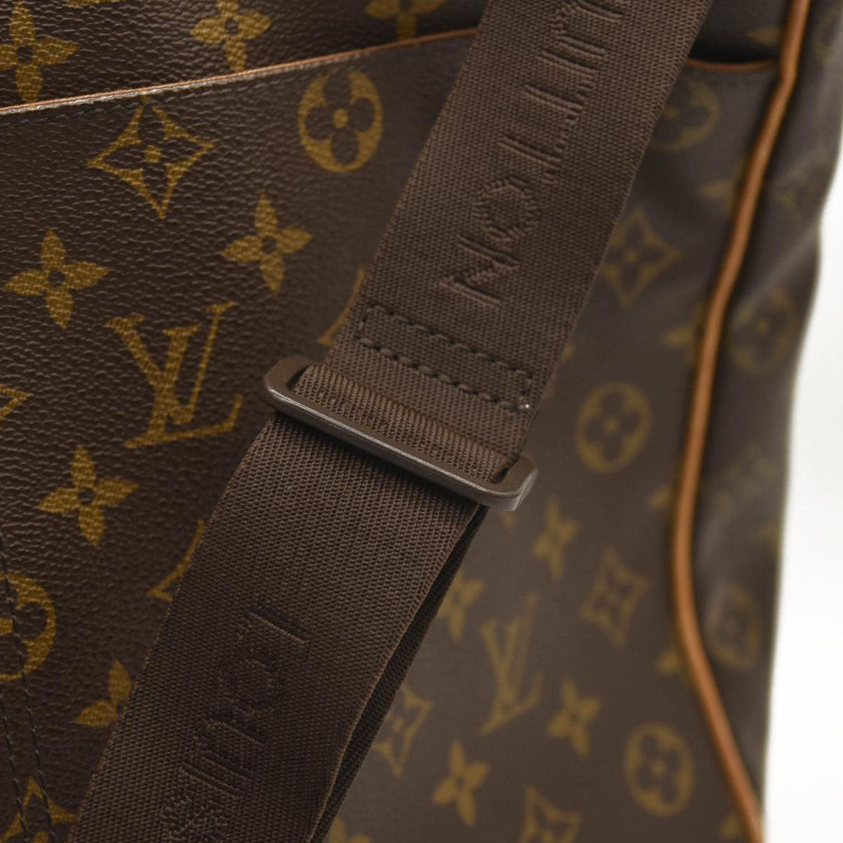 LOUIS VUITTON Monogram Abbesses Messenger Bag