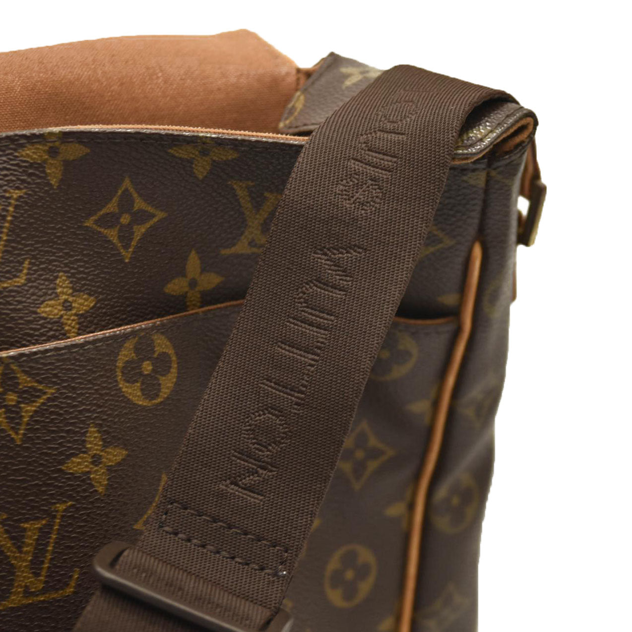 LOUIS VUITTON Monogram Abbesses Messenger Bag