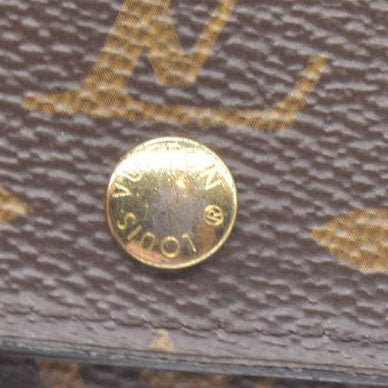 $345 Louis Vuitton Monogram Multicles 4 Ring Key Case CT2290