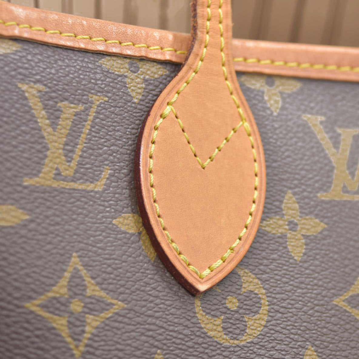 $2170 Louis Vuitton 2021 LV Monogram Neverfull MM