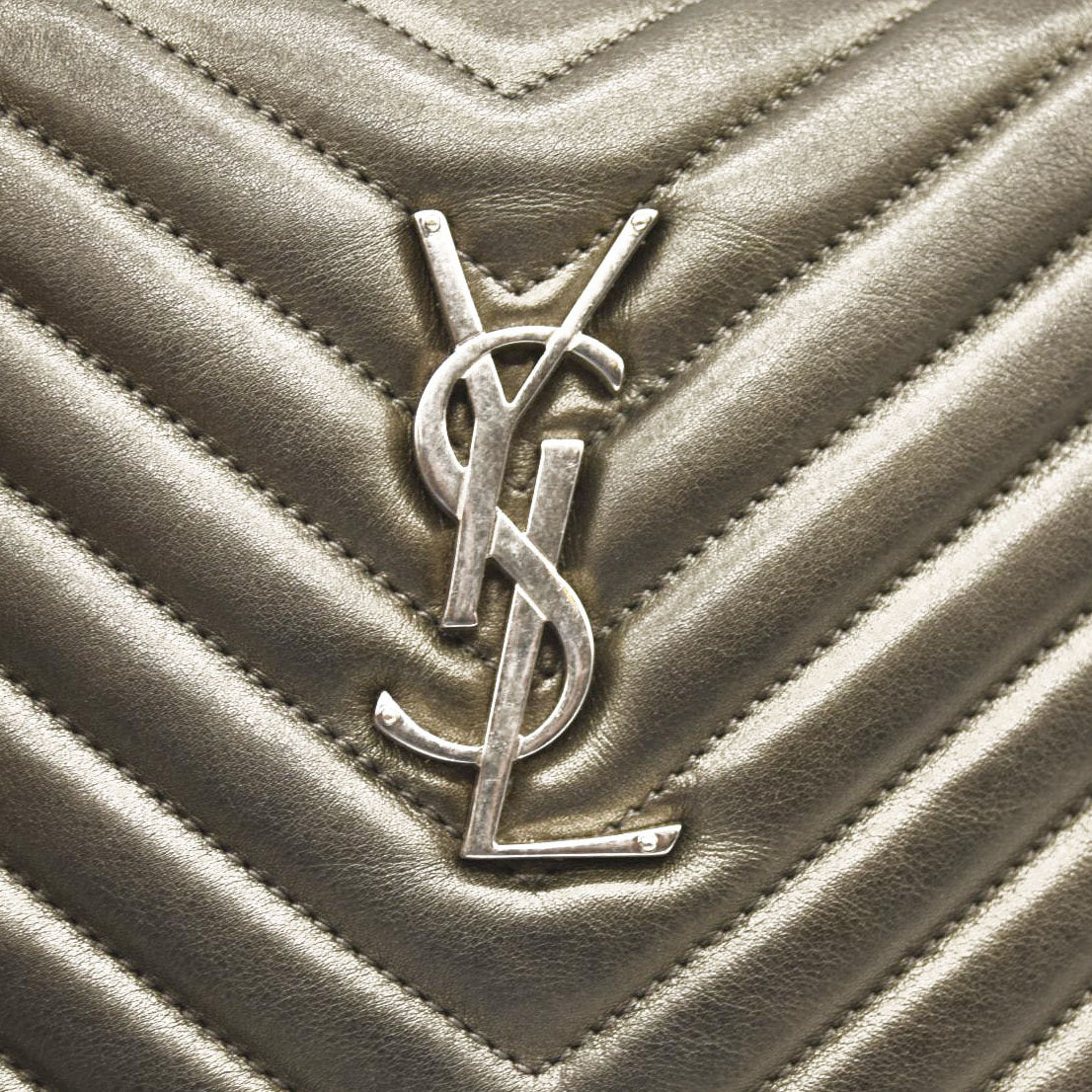 SAINT LAURENT Metallic Calfskin Matelasse Monogram Lou Camera Bag Silver