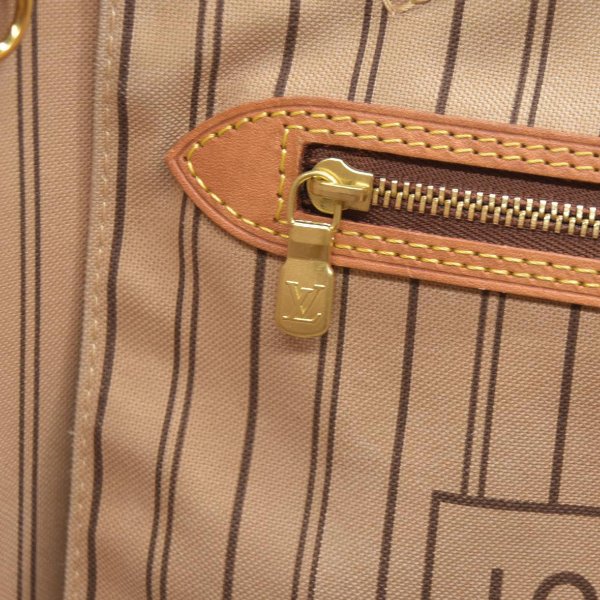 $2170 Louis Vuitton 2021 LV Monogram Neverfull MM