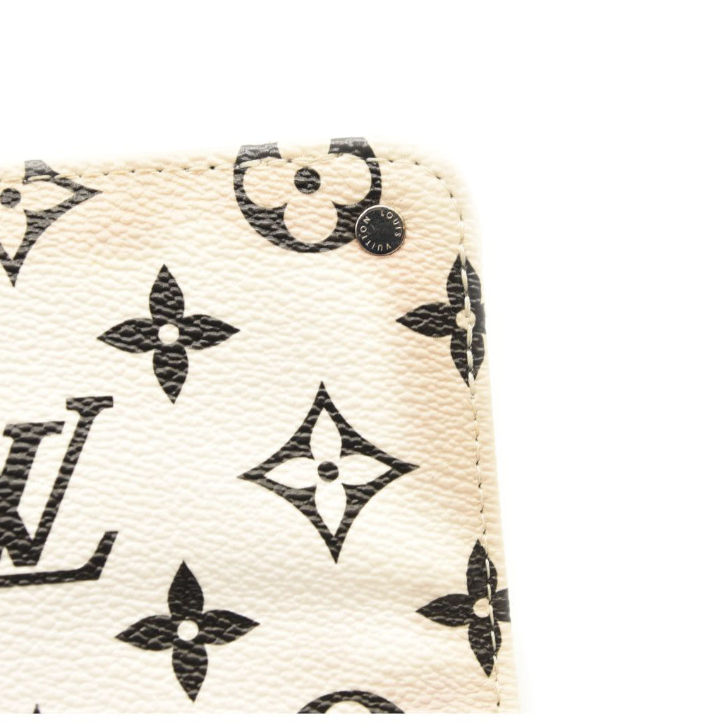 LOUIS VUITTON Vernis Epi Monogram Wynwood Black White