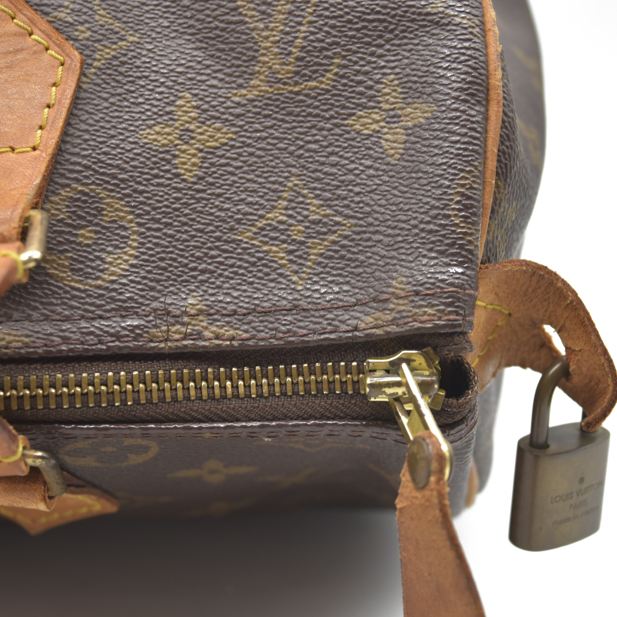 Louis Vuitton  Monogram Speedy 30 SD0090