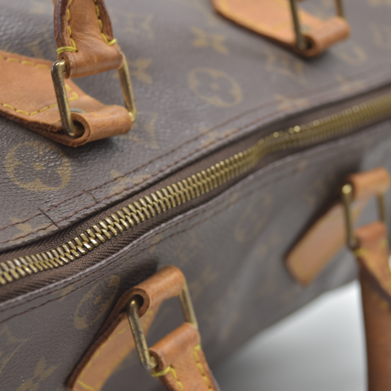 Louis Vuitton  Monogram Speedy 30 SD0090