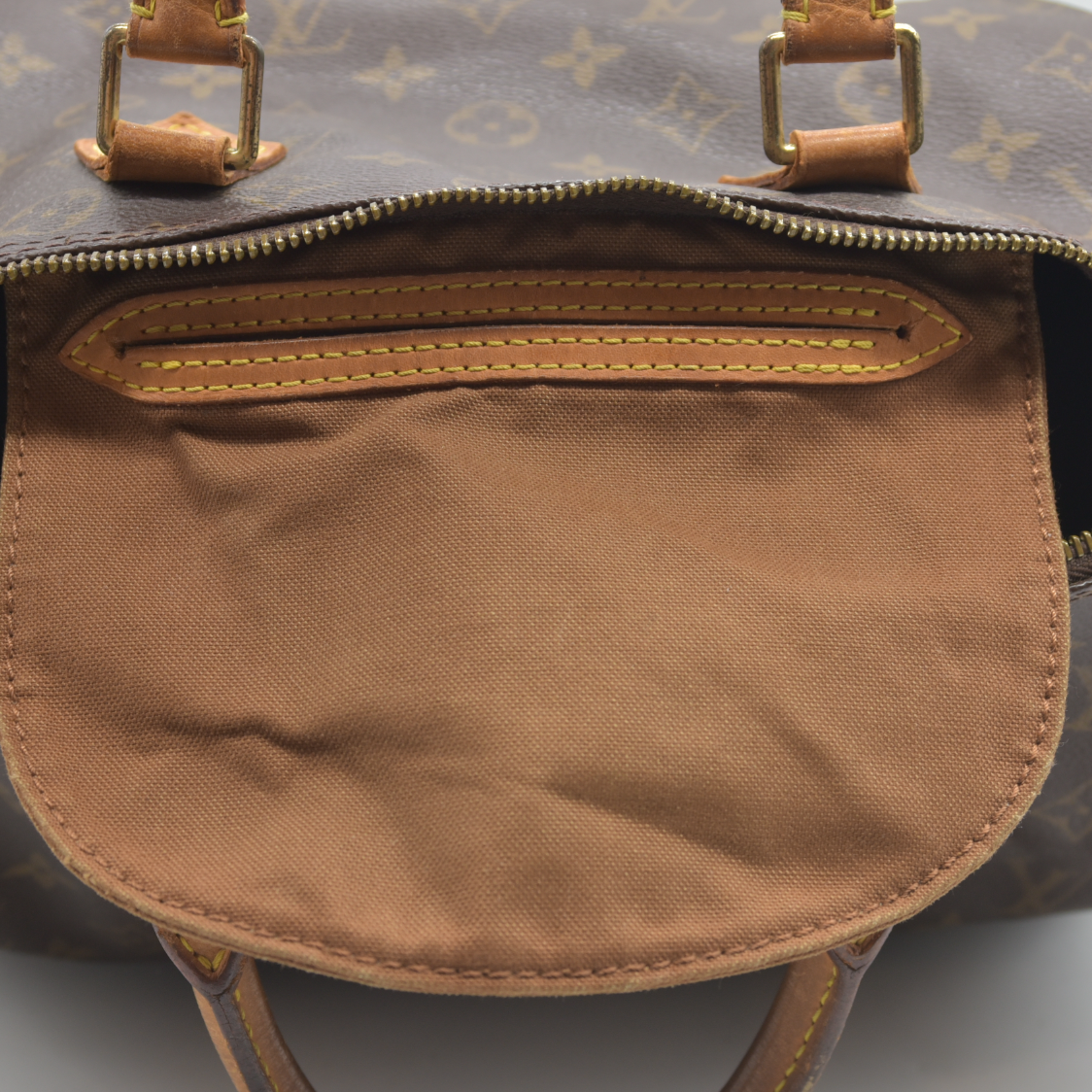 Louis Vuitton  Monogram Speedy 30 SD0090