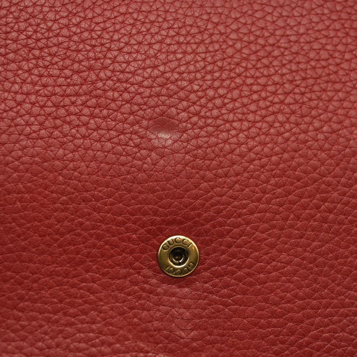 Gucci  Calfskin GG Marmont Chain Wallet Vulcanic Red