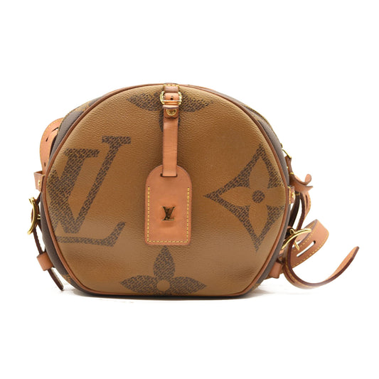 LOUIS VUITTON Reverse Monogram Giant Boite Chapeau Souple