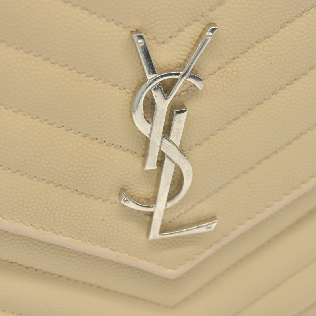 $1690 Saint Laurent Chevron Envelope Medium Crossbody Beige