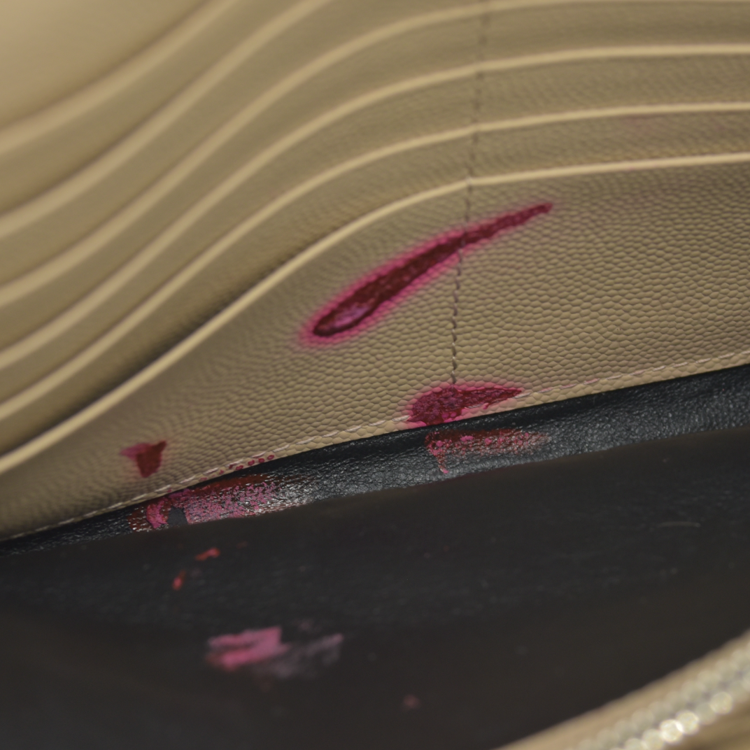 $1690 Saint Laurent Chevron Envelope Medium Crossbody Beige