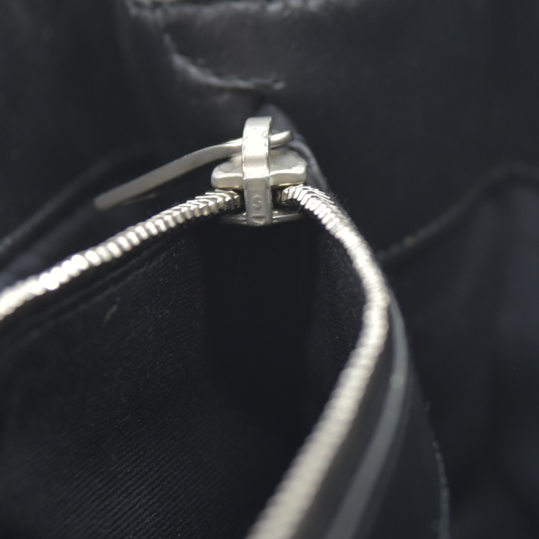 $2900 Saint Laurent Medium Loulou Matelassé Leather Shoulder Bag