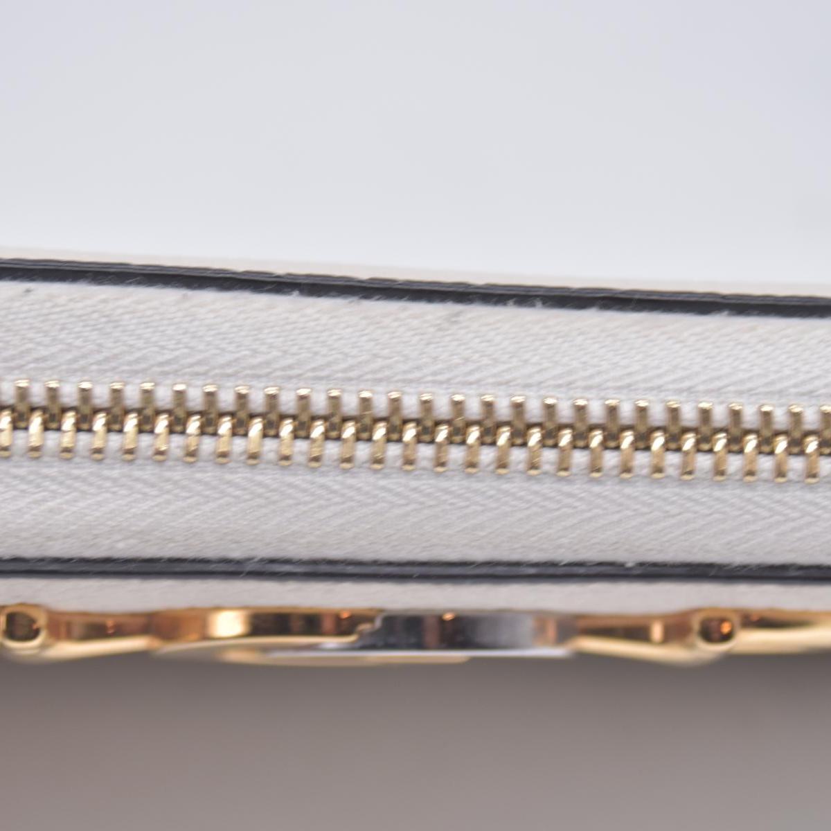 $890 GUCCI Calfskin Zumi Zip Around Wallet Off White CONSIGNMENT