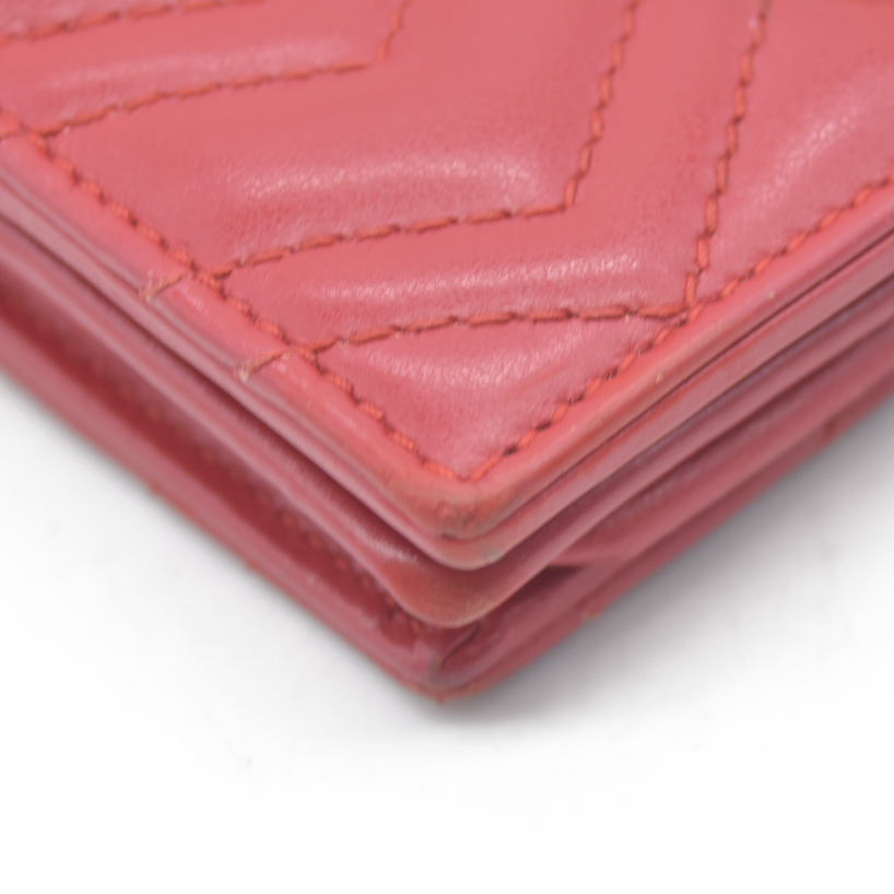 AUCTION $540 GUCCI GG Marmont Quilted Leather Bifold Wallet Red