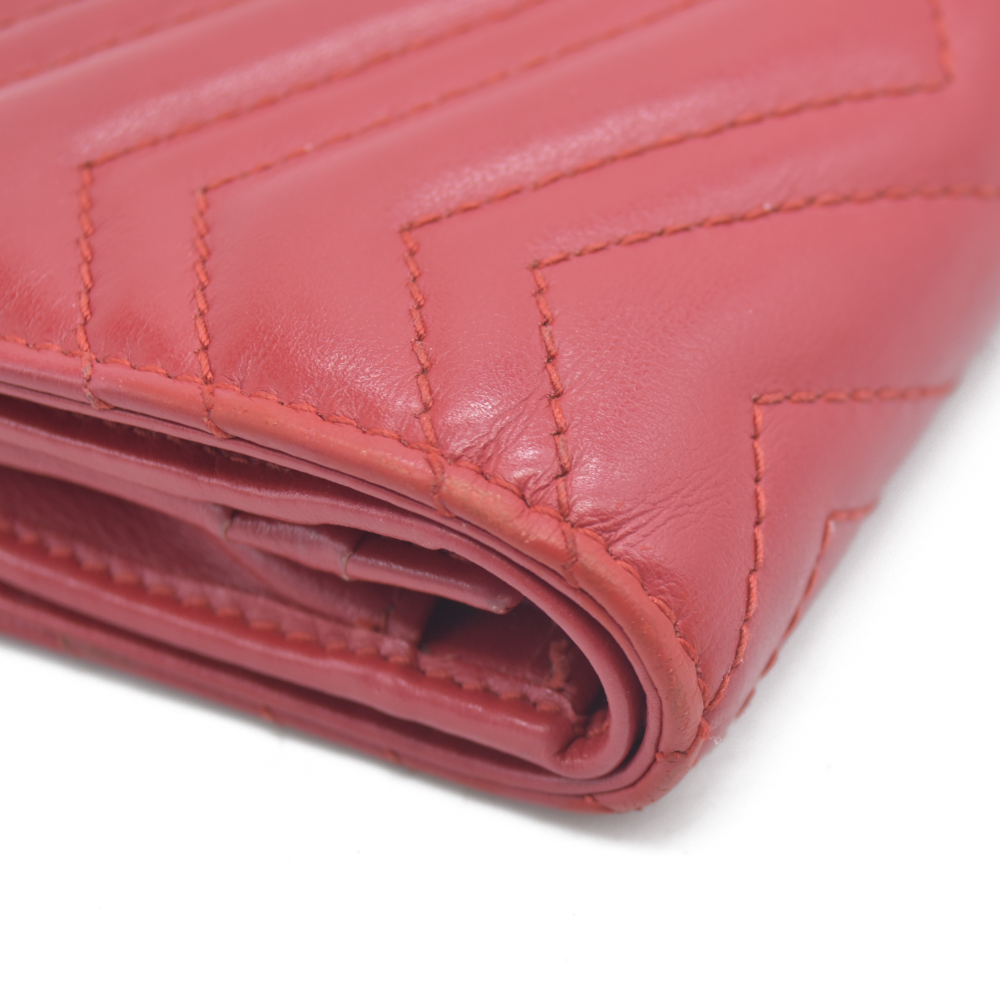 AUCTION $540 GUCCI GG Marmont Quilted Leather Bifold Wallet Red