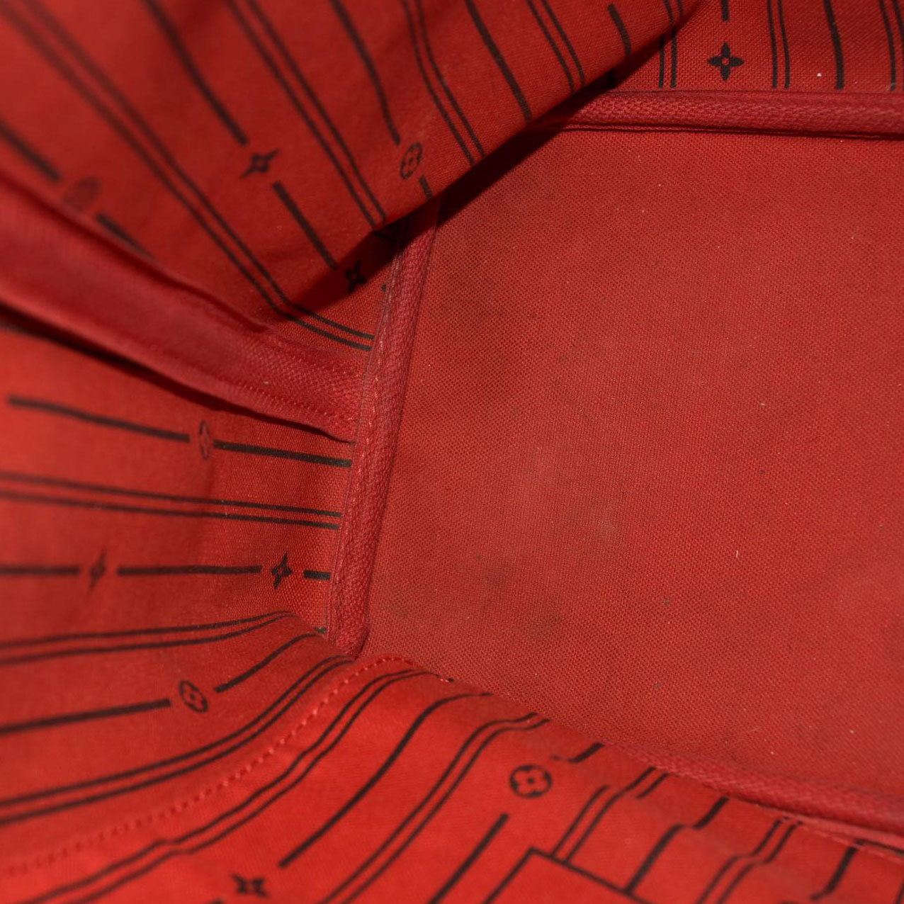 Louis Vuitton  Damier Ebene Neverfull MM