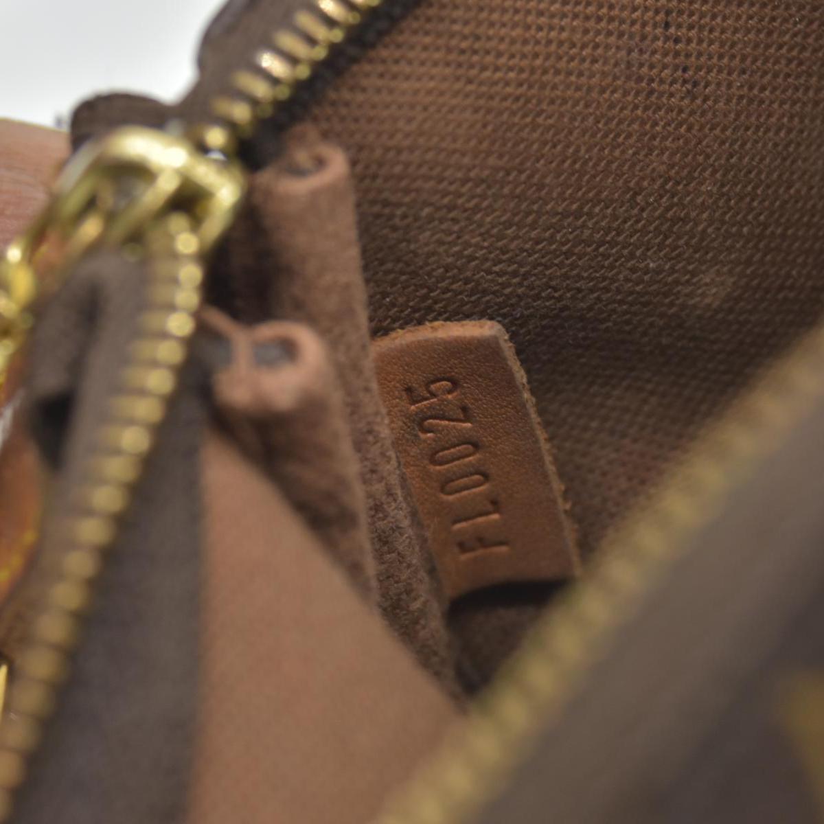 $810 Louis Vuitton Monogram Mini Pochette Accessories FL0025
