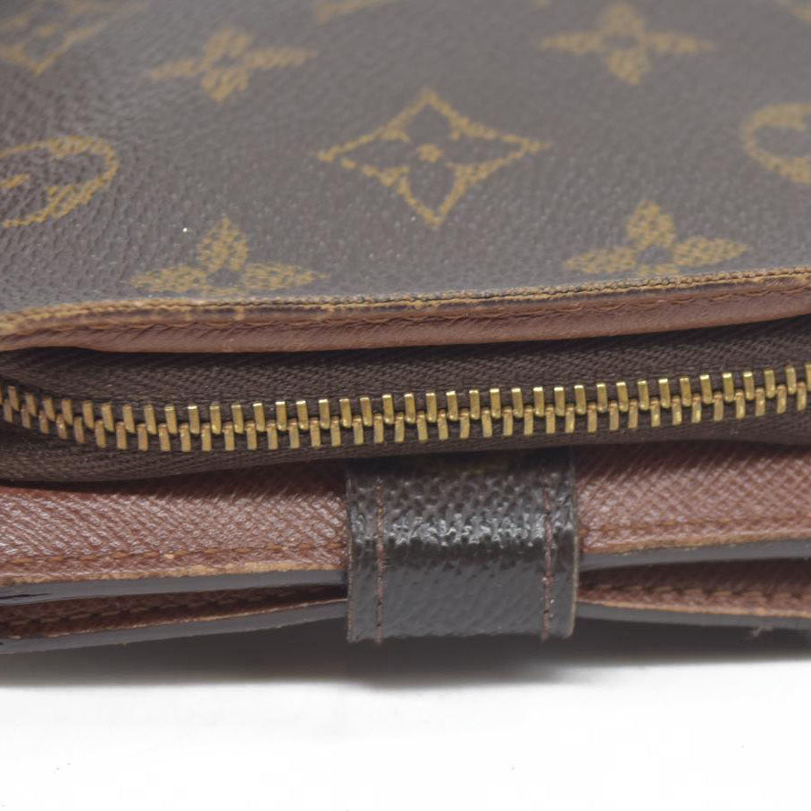$590 Louis Vuitton Monogram Compact Zip Bifold Wallet Brown CA0043