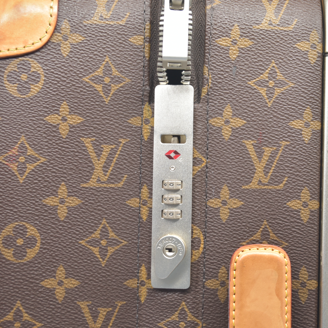 $2980 Louis Vuitton  Monogram Horizon 50 with dust bag