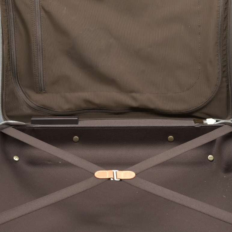 $2980 Louis Vuitton  Monogram Horizon 50 with dust bag