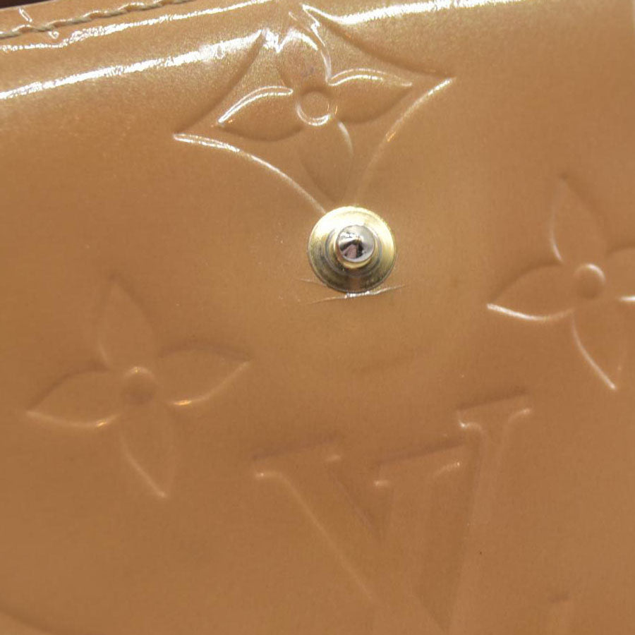 $935 Louis Vuitton Monogram Vernis Kisslock French Wallet Wallet MI0096