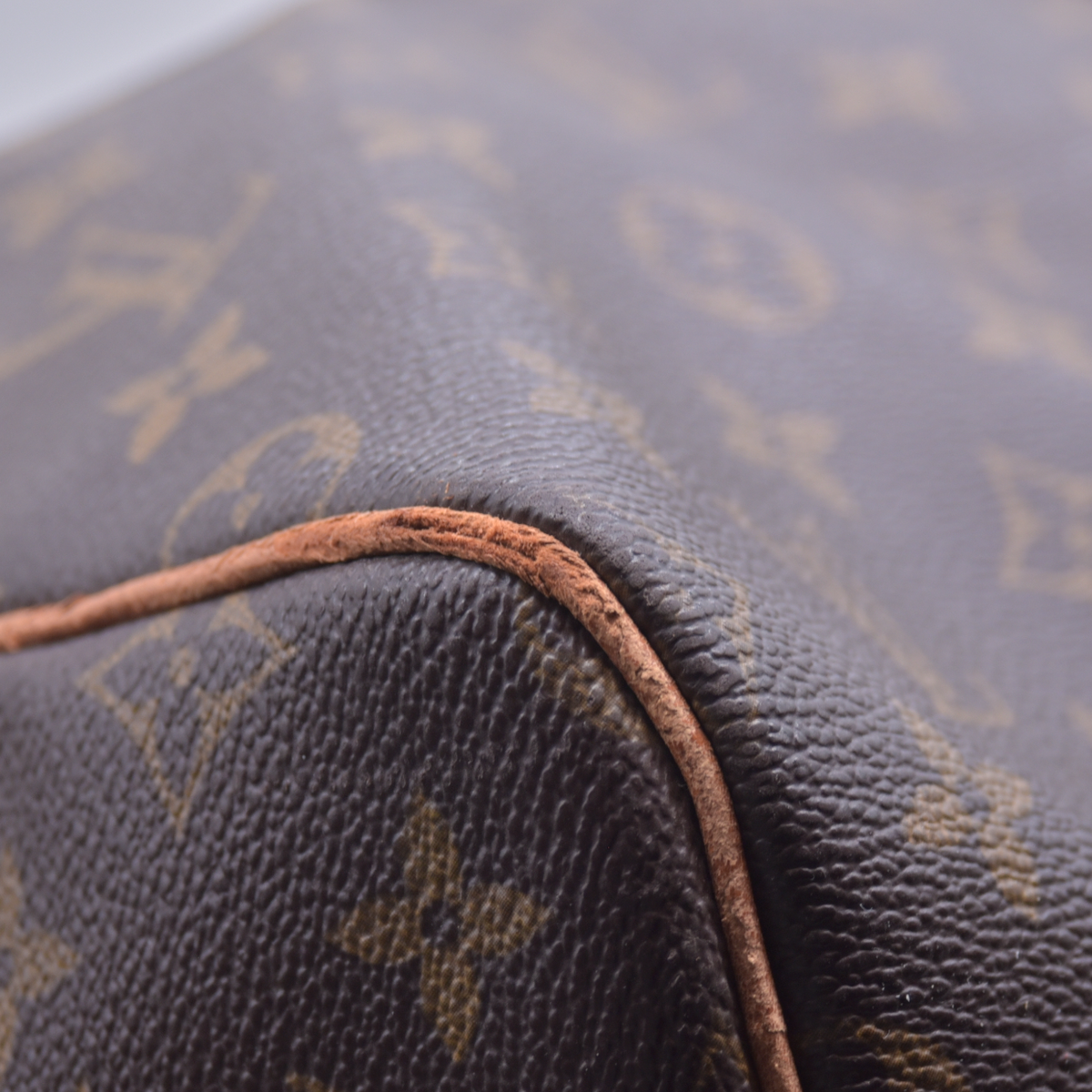 $2170 1989 Louis Vuitton Monogram Keepall 55 MI8908