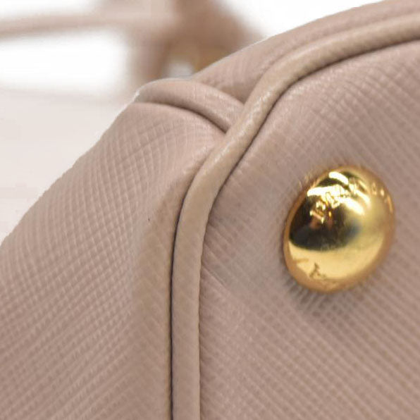 AUCTION $4300 Prada  Saffiano Small Galleria Double Zip Tote Cammeo