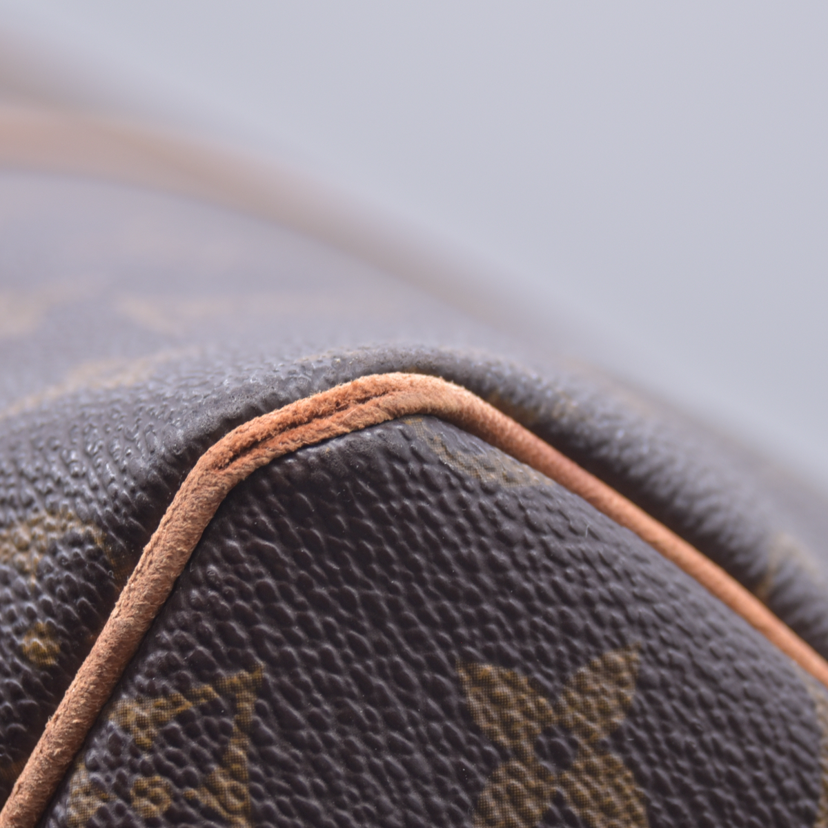 $2170 1989 Louis Vuitton Monogram Keepall 55 MI8908