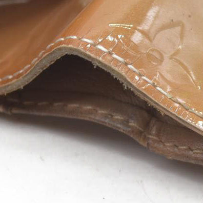 $935 Louis Vuitton Monogram Vernis Kisslock French Wallet Wallet MI0096