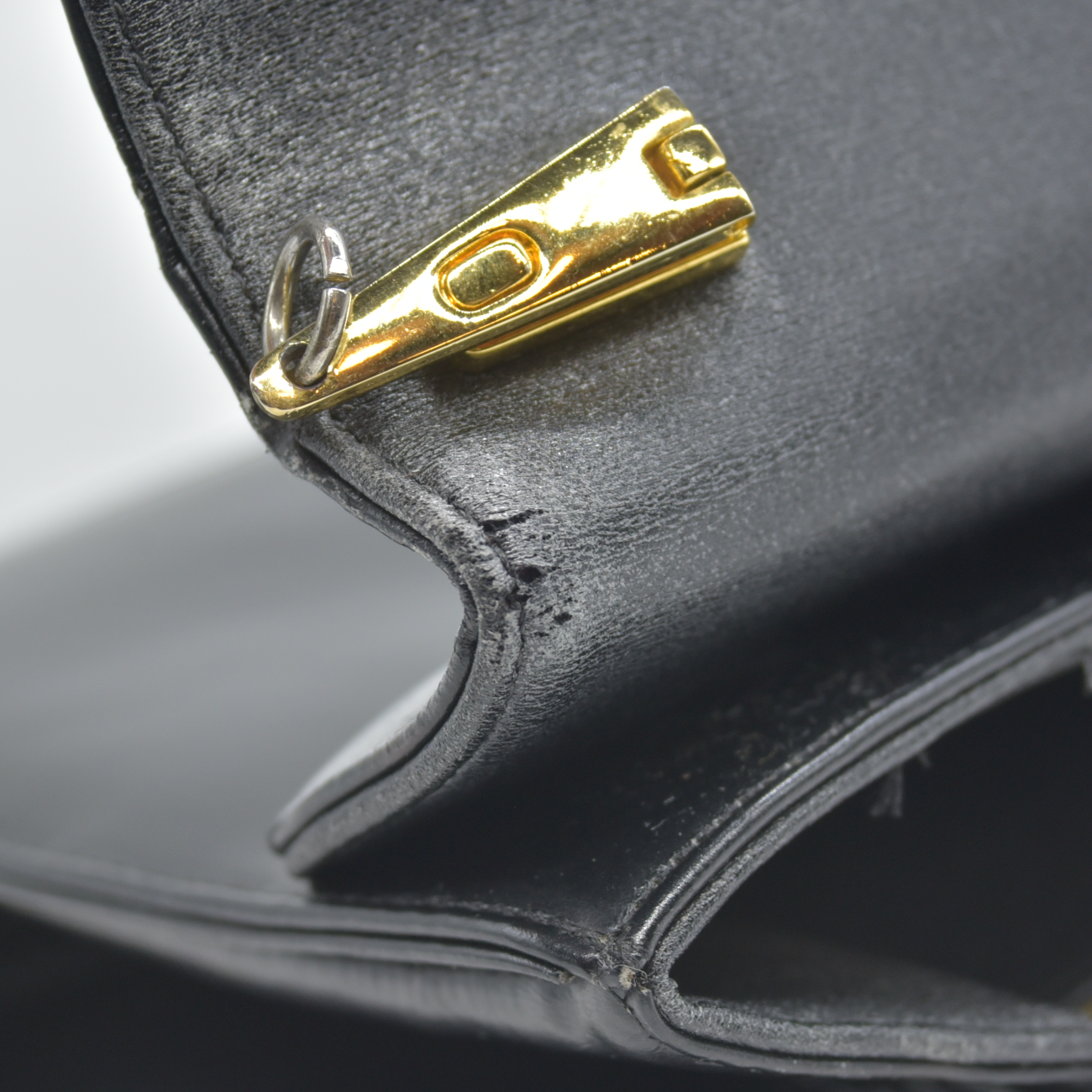 $1290 Christian Dior Shoulder Bag Black Leather