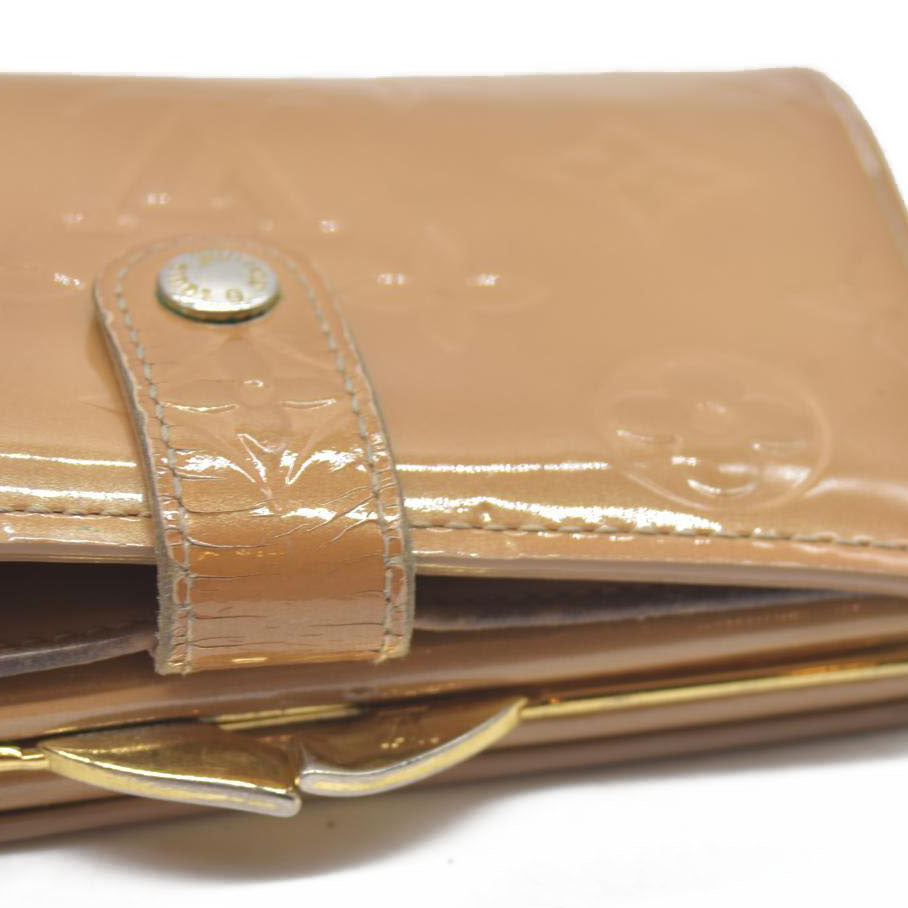 $935 Louis Vuitton Monogram Vernis Kisslock French Wallet Wallet MI0096