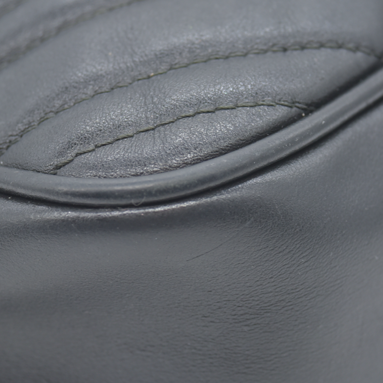 $1950 Gucci Calfskin Matelasse Small GG Marmont Chain Shoulder Bag Black