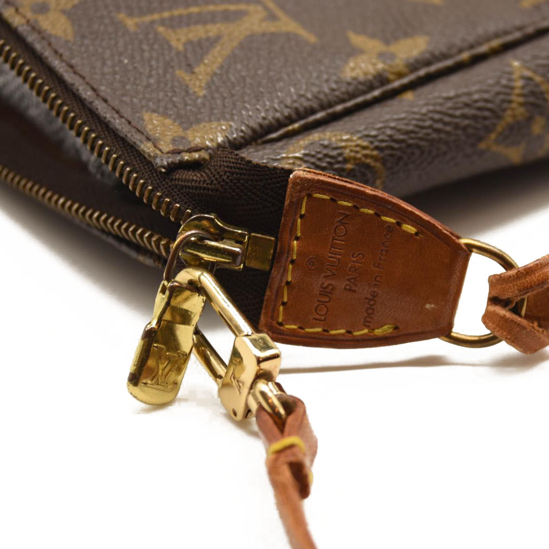 LOUIS VUITTON Monogram Pochette Accessories AR0928