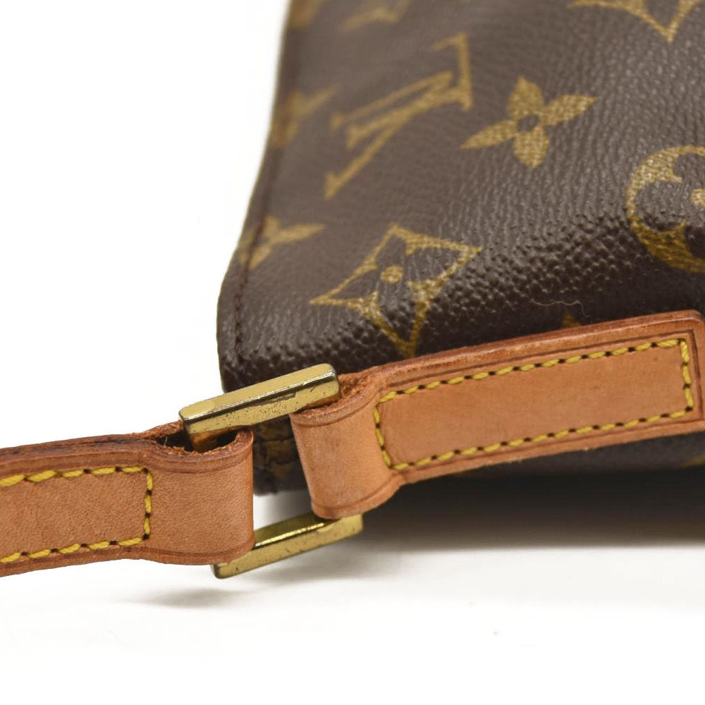 LOUIS VUITTON Monogram Trotteur  AR0051