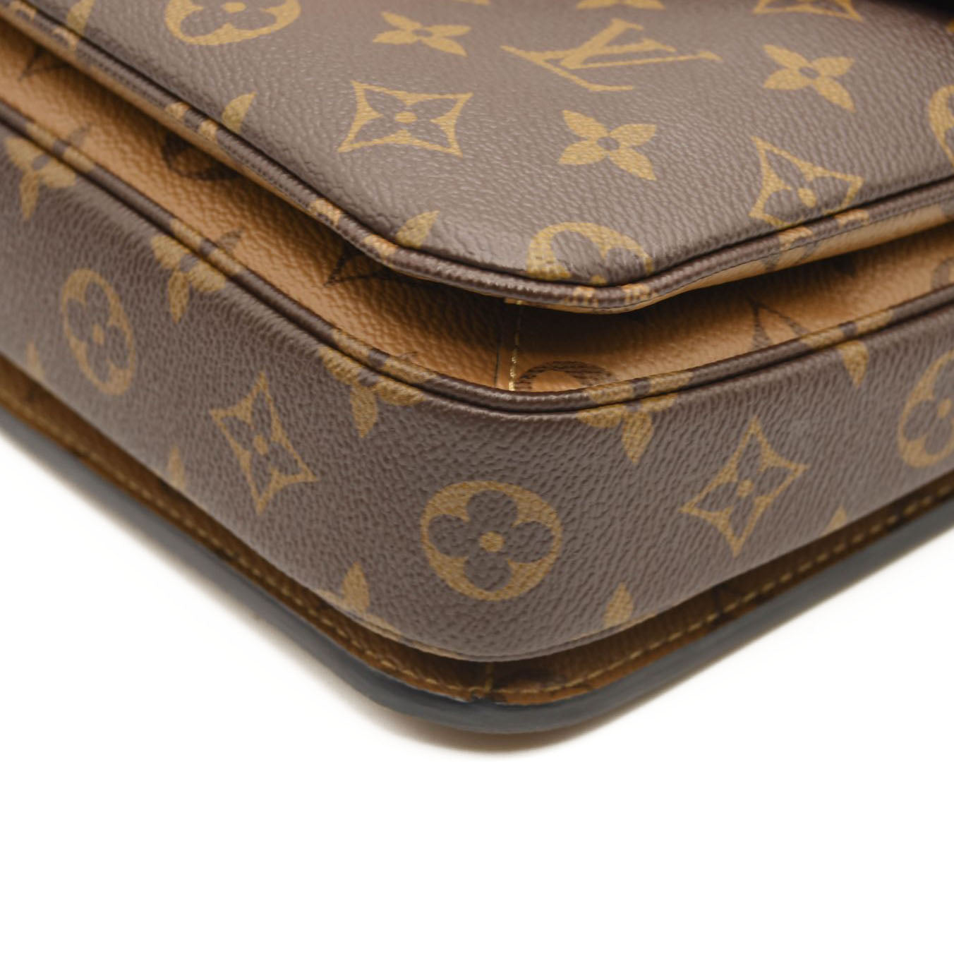 LOUIS VUITTON Reverse Monogram Pochette Metis