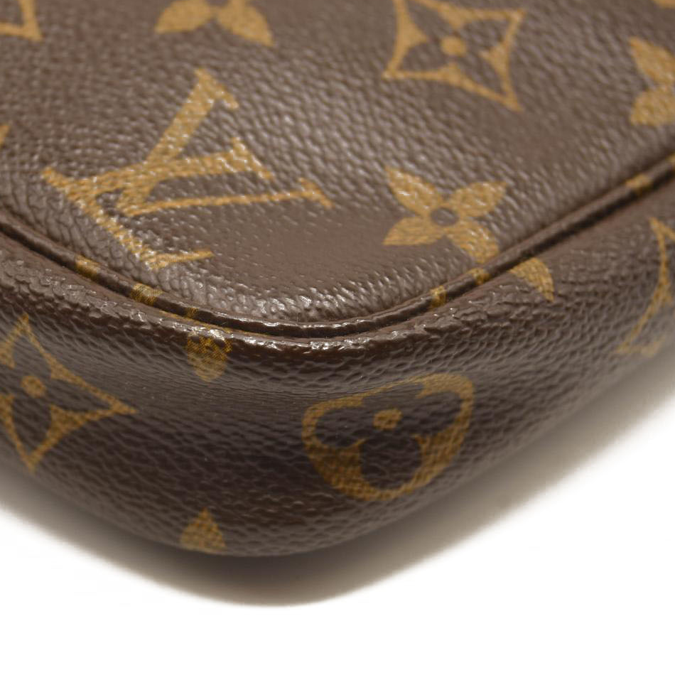 LOUIS VUITTON Monogram Pochette Accessories AR0094