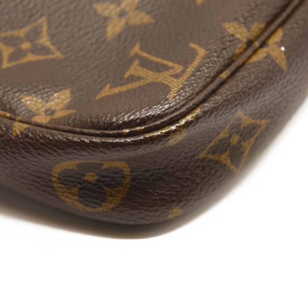 LOUIS VUITTON Monogram Pochette Accessories AR0094