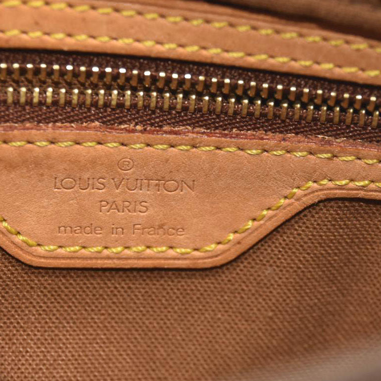 LOUIS VUITTON Monogram Trotteur  AR0051