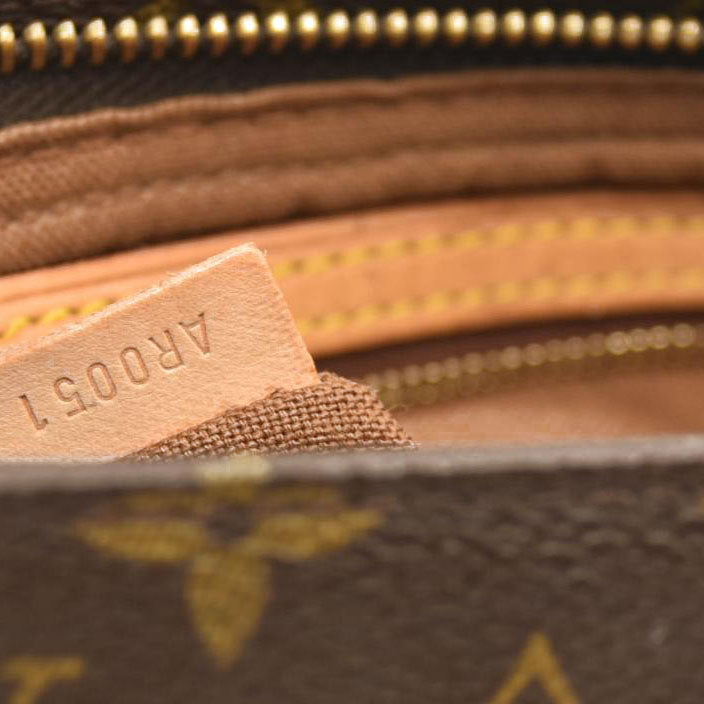 LOUIS VUITTON Monogram Trotteur  AR0051