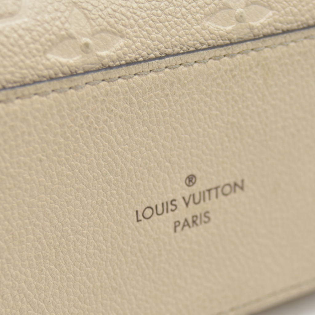 $1890 LOUIS VUITTON  Empreinte Saintonge Creme CA0169