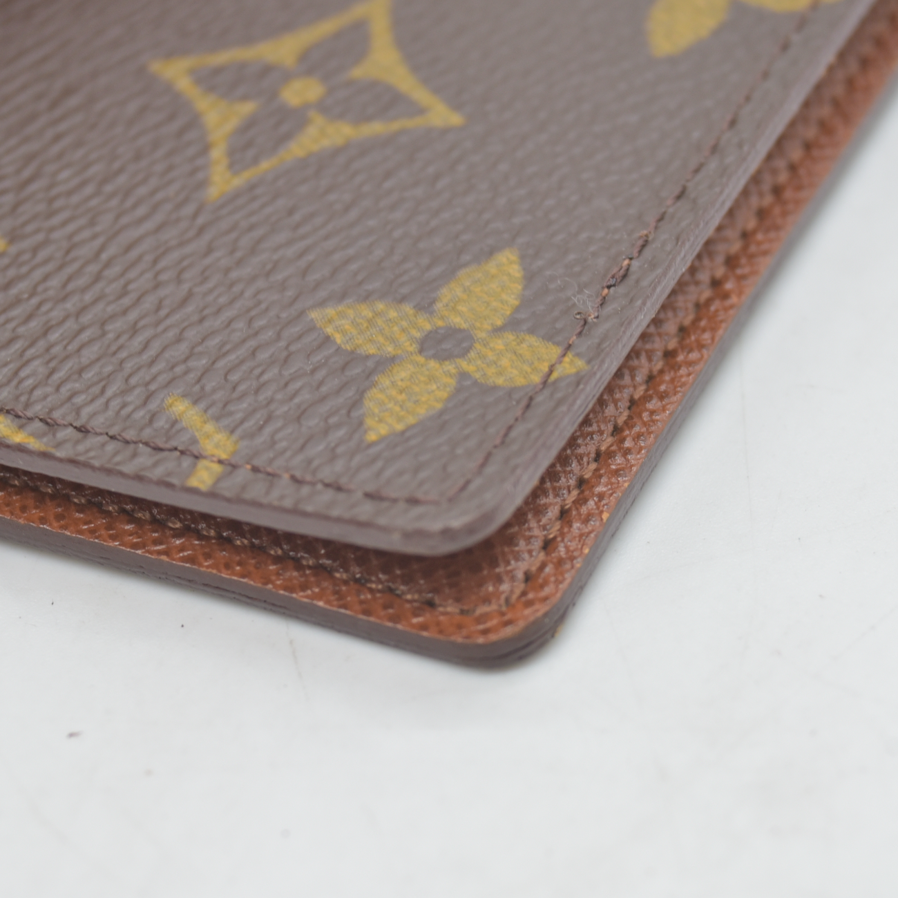 $400 1998 Louis Vuitton Monogram Couverture Passeport Case Brown MI1918