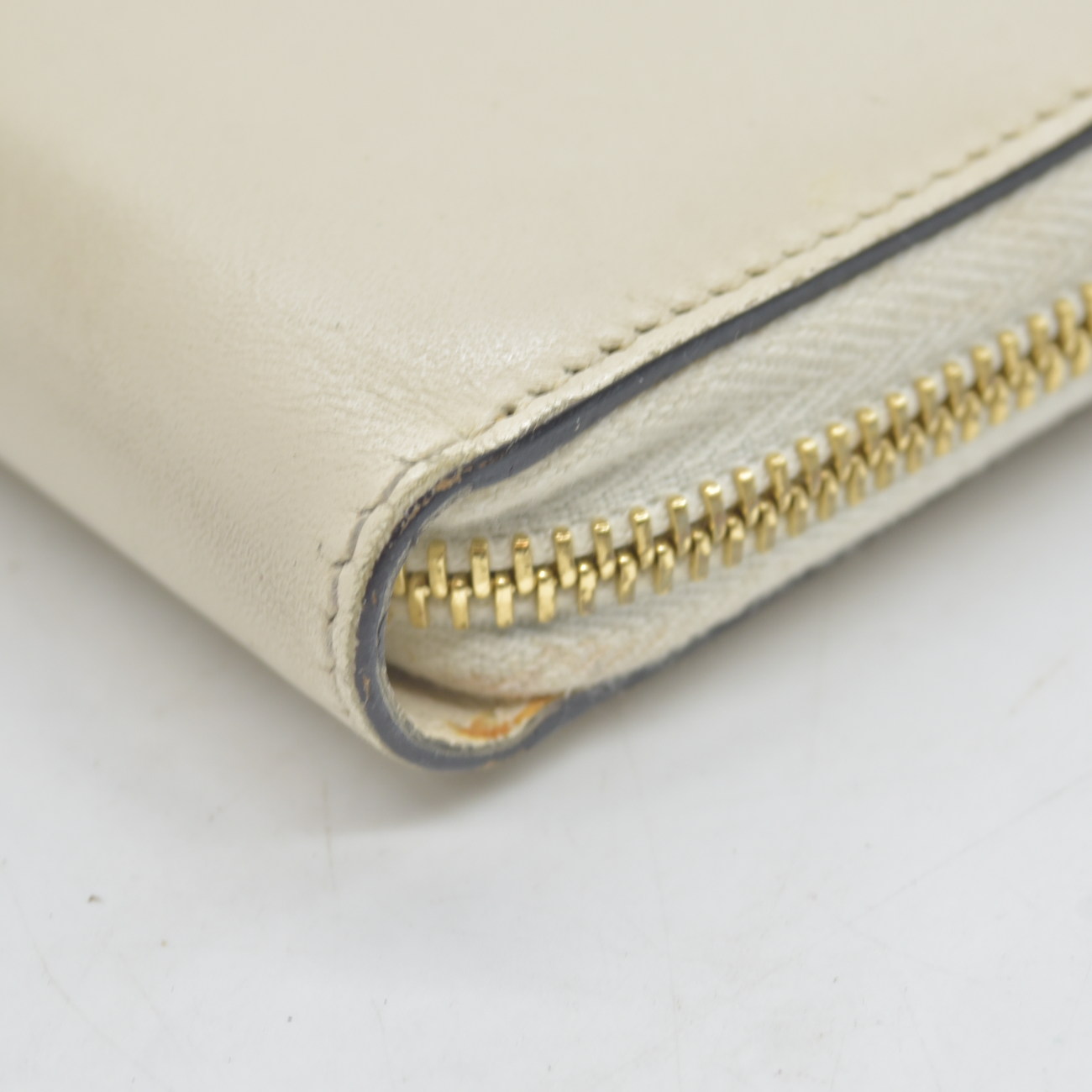 $660 GUCCI GG Marmont Ribbon Leather Zip Around Long Wallet