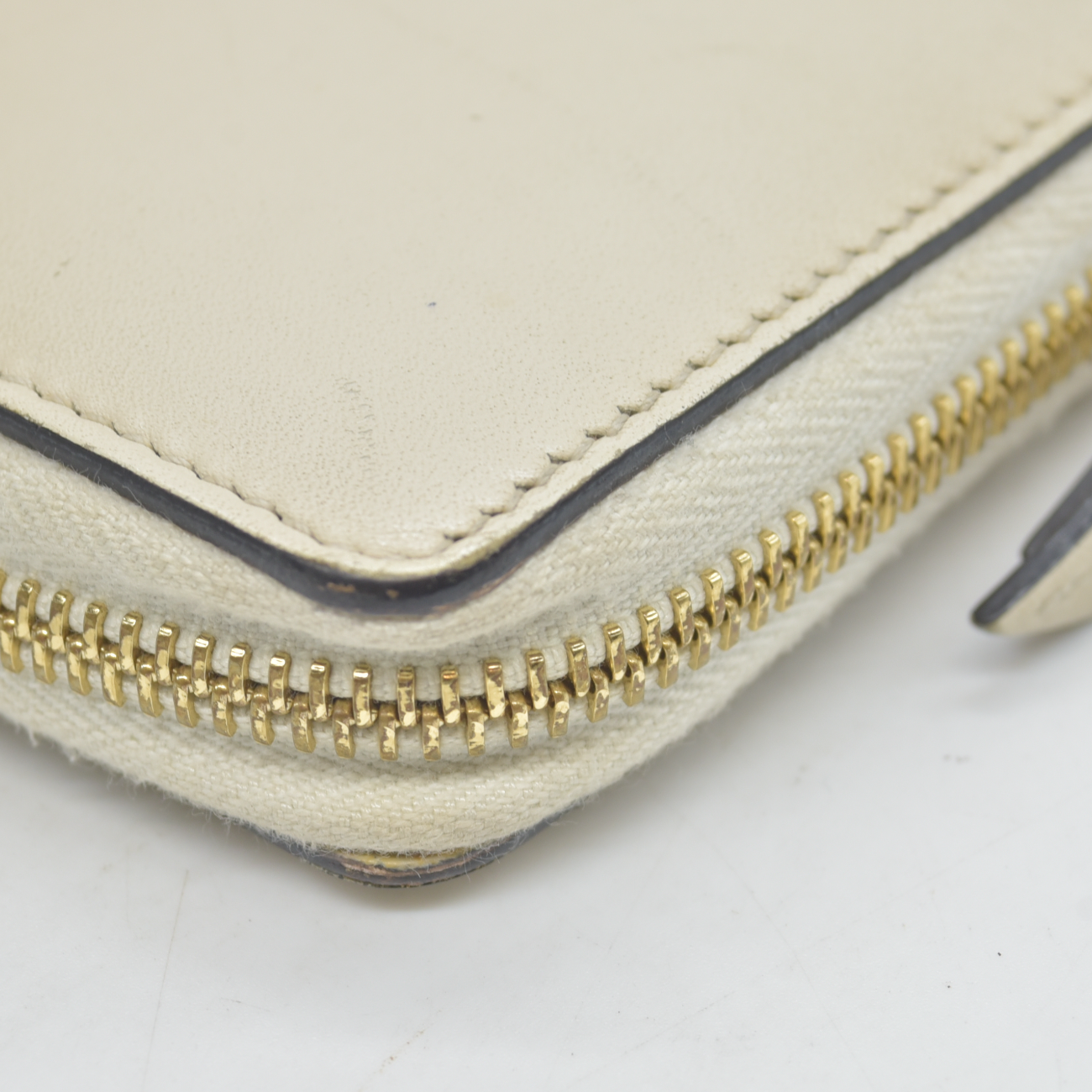 $660 GUCCI GG Marmont Ribbon Leather Zip Around Long Wallet
