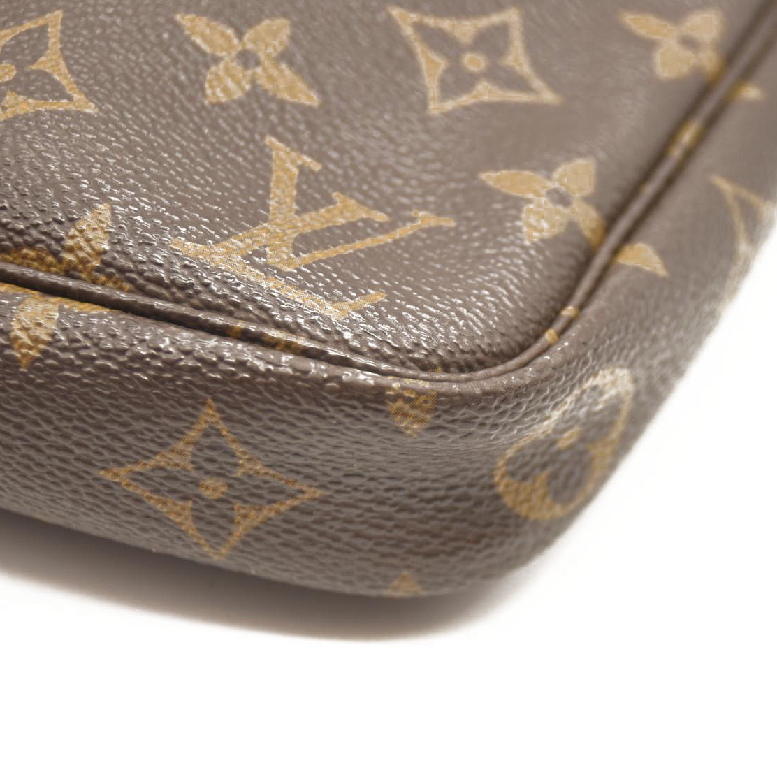 LOUIS VUITTON Monogram Pochette Accessories AR0020